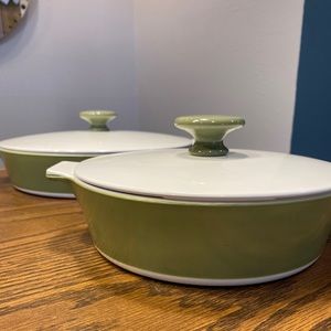 SET -CORNINGWARE GREEN CASSEROLE DISHES WITH LIDS